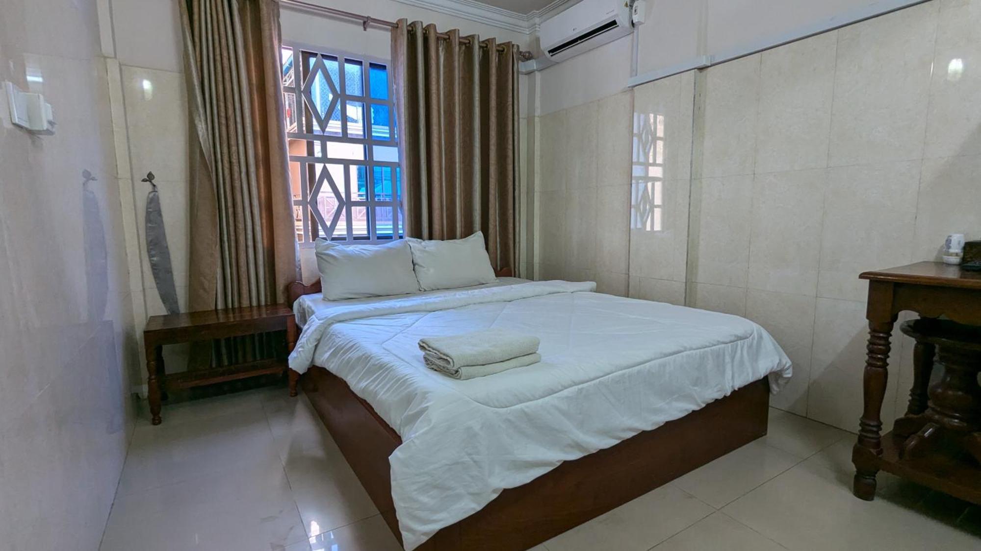 Empire House, Phnom Penh Hotel Exterior foto